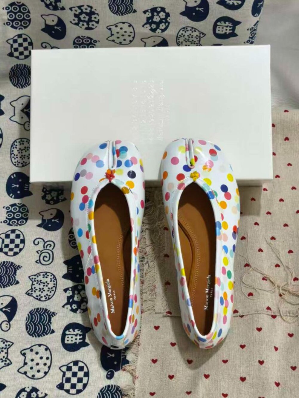 Maison Margiela Tabi White Multicolor Polka Dot Split Toe Ballet Flats With Box